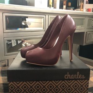 Charles David pumps! Only worn once! Great condition Size 7